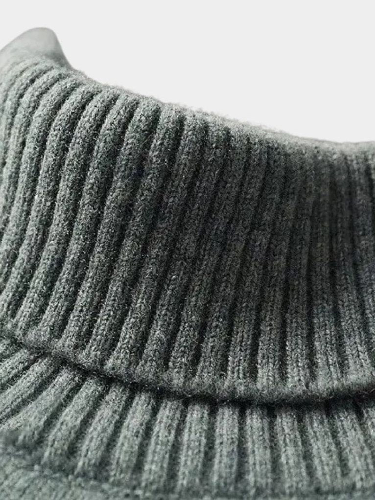 100% Merino Wool Turtleneck Sweater – Corsavi, view 4