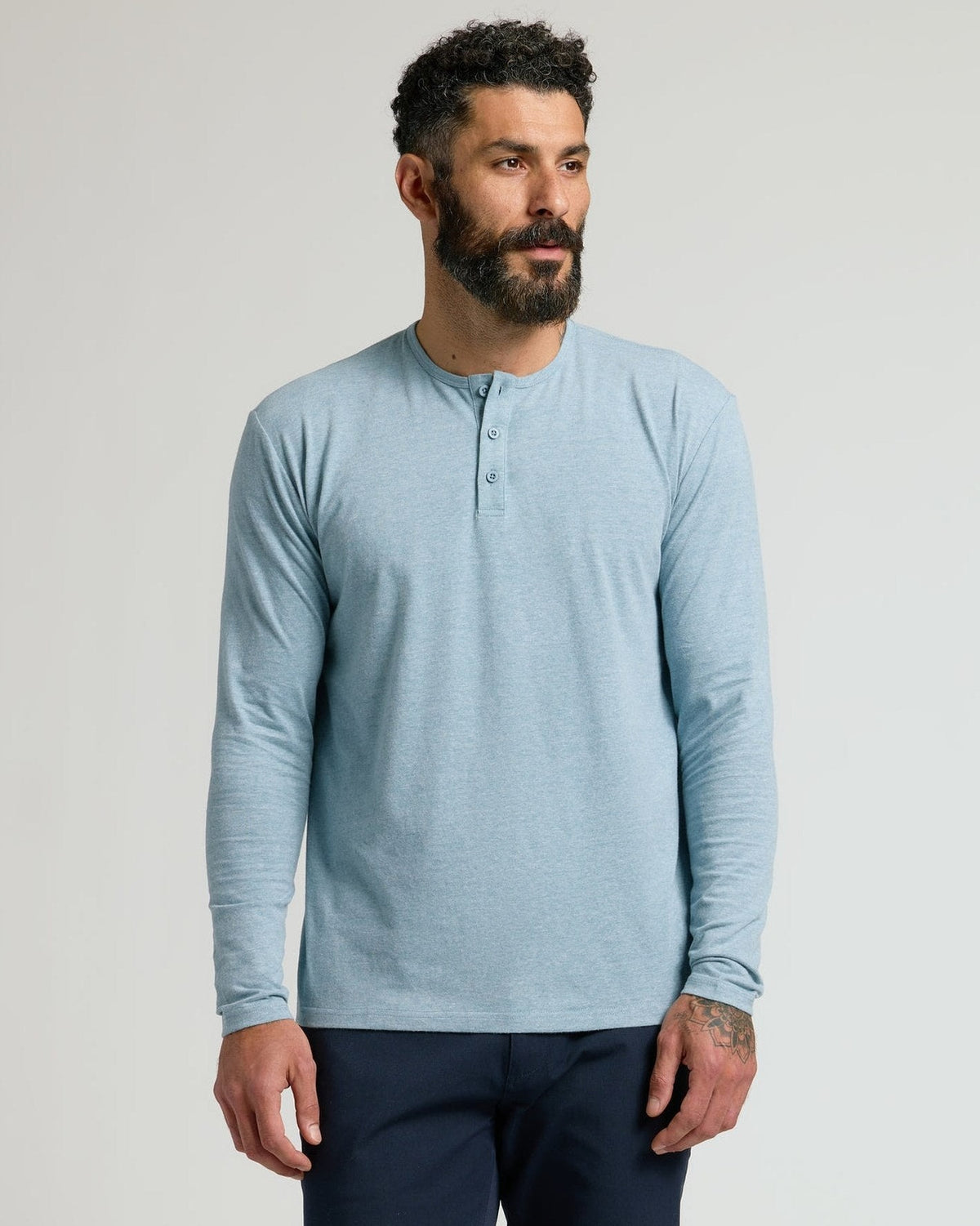 Varenna - Men's Ultra-Comfort Long Sleeve Henley in Heather Sky Blue